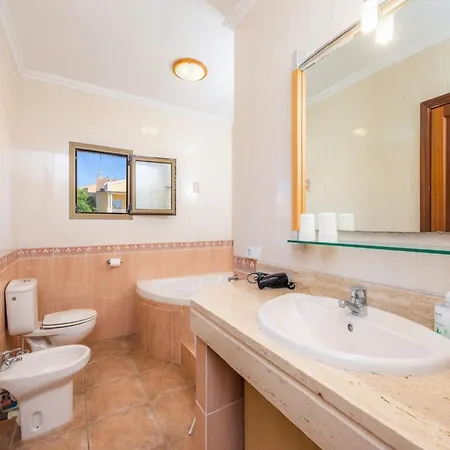 Semesterbostad 1 Bedroom Home, Picafort