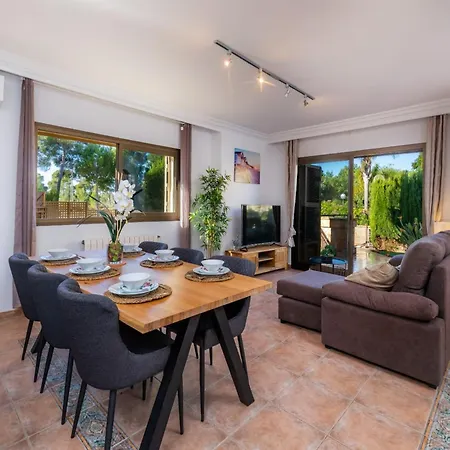1 Bedroom Home, Picafort Semesterbostad *